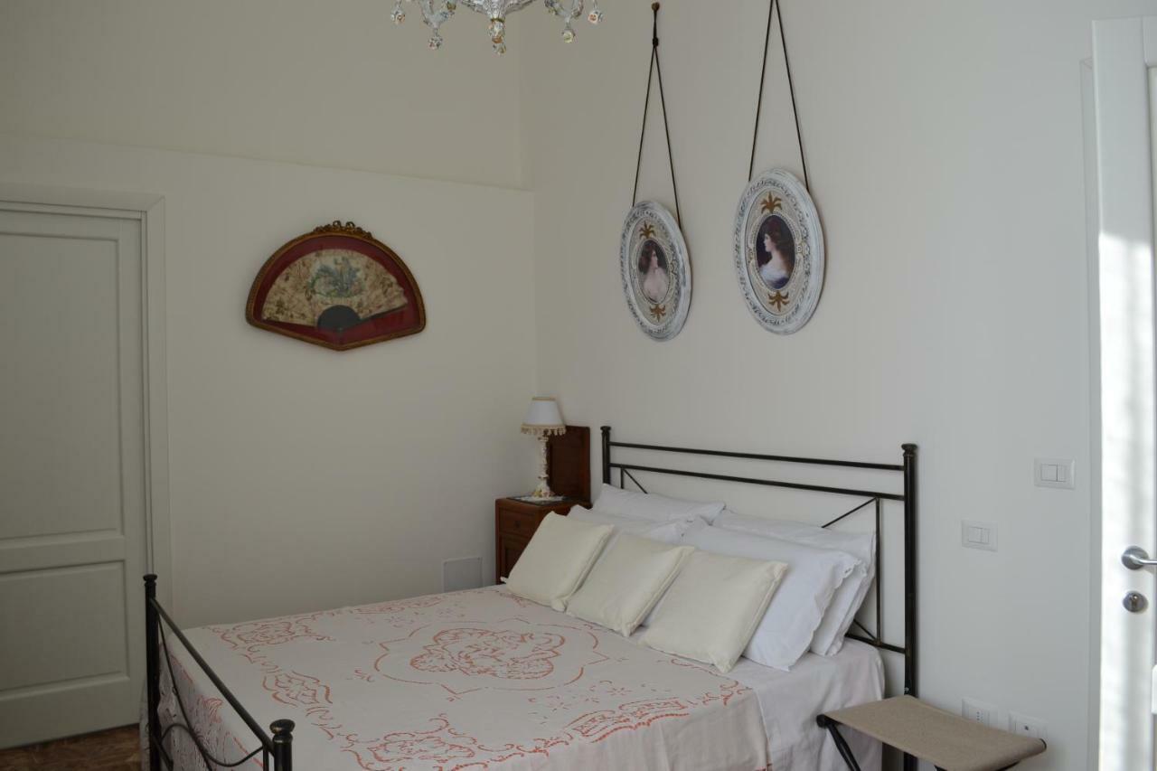 Le Signorine B&B Λέτσε Εξωτερικό φωτογραφία