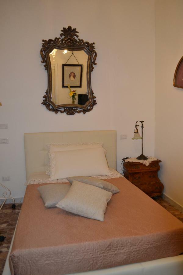 Le Signorine B&B Λέτσε Εξωτερικό φωτογραφία