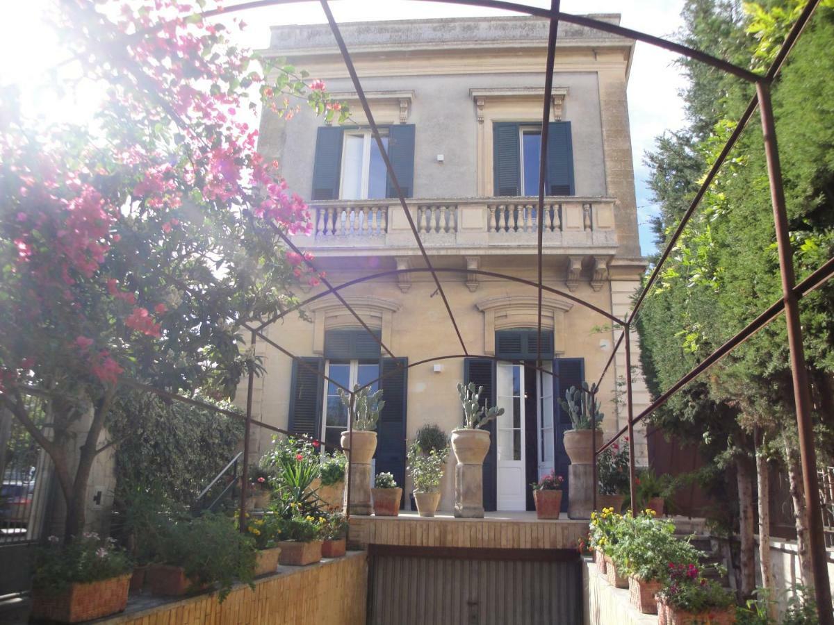 Le Signorine B&B Λέτσε Εξωτερικό φωτογραφία